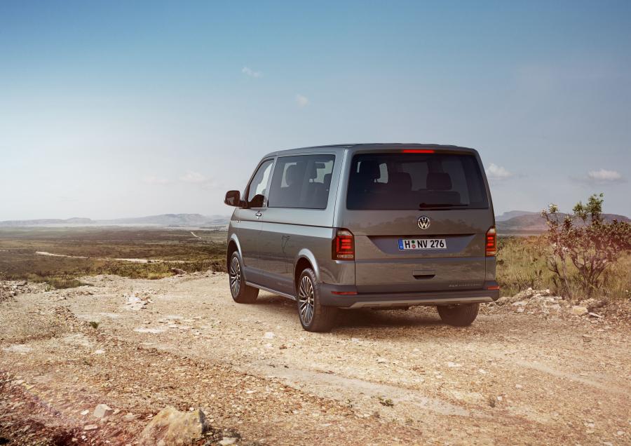  Volkswagen Multivan PanAmericana (T6) 2016 года  (фото 21 из 23)